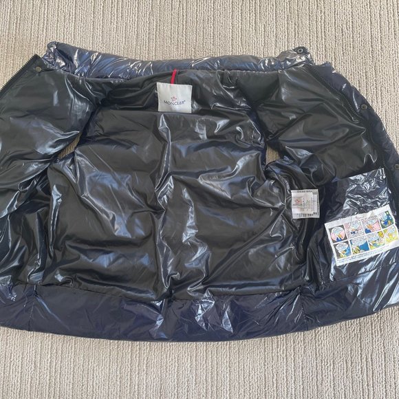 Authentic Men's Dark Blue Moncler Quilted Down Puffer Vest - Picture 2 of 4